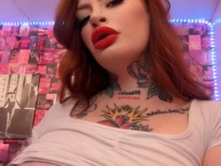 ThaniaHill – webcam model profile photo Image 4