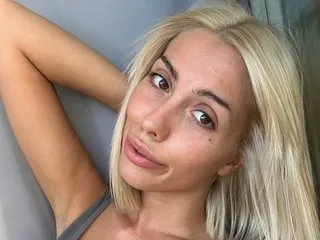 Meii-meyy – webcam model profile photo Image 4