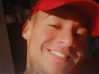 Latinadulcemami – webcam model profile photo Image 2