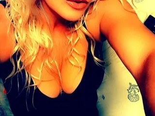 CaliStar23 – webcam model profile photo