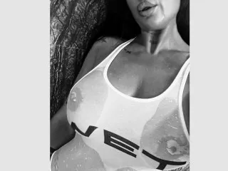 ChloeVaynee – webcam model profile photo