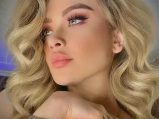 RubyLynne – webcam model profile photo Image 3