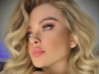 RubyLynne – webcam model profile photo Image 4