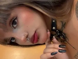 NyxReign – webcam model profile photo Image 5