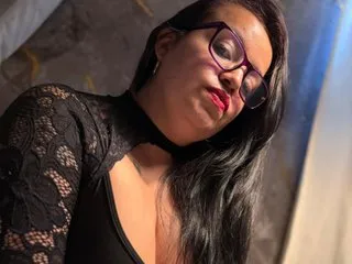 xDinnax – webcam model profile photo Image 2