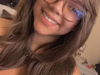 Yui-Ch – webcam model profile photo Image 2