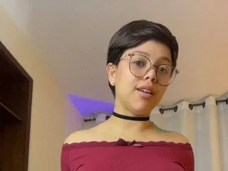 Yui-Ch – webcam model profile photo Image 3