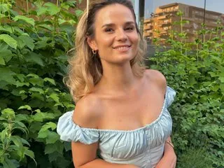 stellallovee – webcam model profile photo Image 4