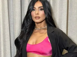 Yaya--728 – webcam model profile photo Image 2