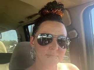 UrielRay – webcam model profile photo Image 2