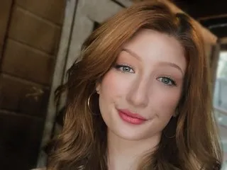 JustALilBrat – webcam model profile photo