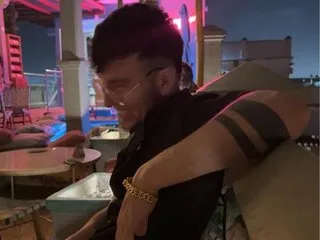 kevinsantiag0 – webcam model profile photo