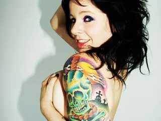 ThaniaHill – webcam model profile photo Image 2