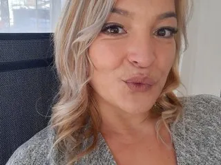 akamilasweetcm101 – webcam model profile photo Image 10