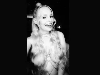 Rosiee_Lakee – webcam model profile photo Image 2