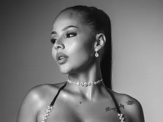 akamilasweetcm101 – webcam model profile photo Image 8