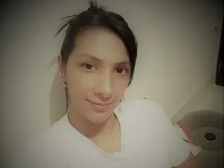 Laura_Mendosa – webcam model profile photo