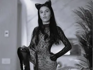 EMYILIA – webcam model profile photo Image 7