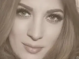 MaliaHaleM webcam show