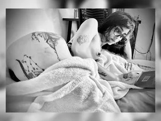 Milo_22 – webcam model profile photo Image 4