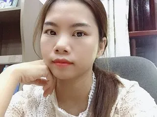 Karlahotsweet – webcam model profile photo Image 2