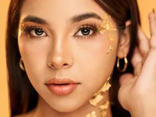 MaishaCobain – webcam model profile photo Image 8