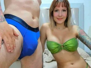 SariMiller – webcam model profile photo Image 13