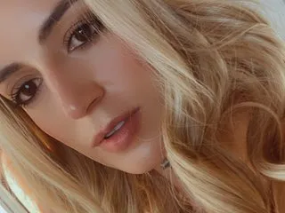 DanniDavis – webcam model profile photo Image 3