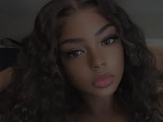 Luna_Sanders – webcam model profile photo Image 4