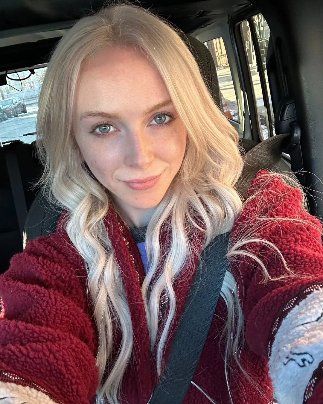 LilithStonne – webcam model profile photo Image 2