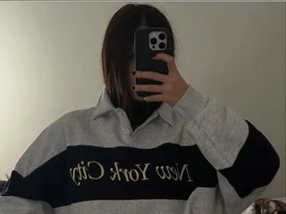 Sara111 – webcam model profile photo