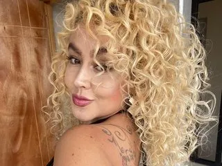 MiaTurn – webcam model profile photo Image 2