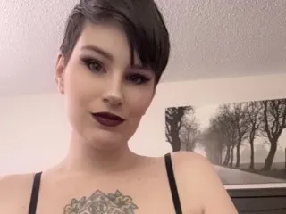 SilveraStrain – webcam model profile photo