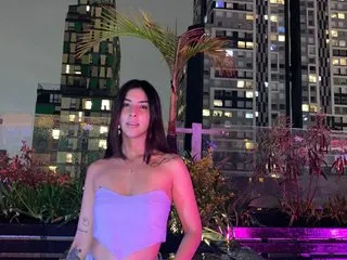 ZoeWam – webcam model profile photo Image 3