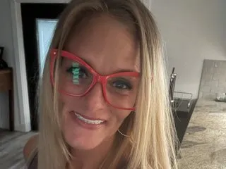 Vixxendoll87 webcam show