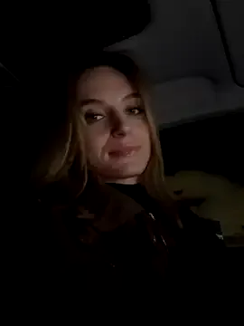 SexyMona – webcam model profile photo Image 17