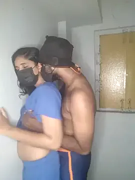 Red_Lola – webcam model profile photo Image 10