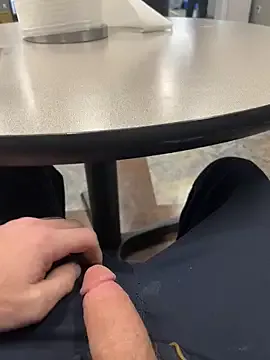 NinnaCurly – webcam model profile photo Image 9