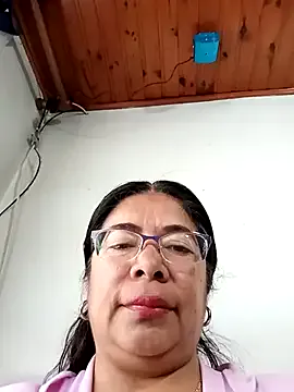 LizaGold40 – webcam model profile photo Image 14