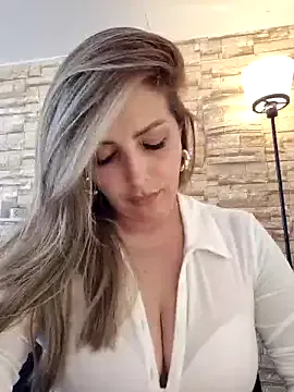 Spunstud webcam show Image 3