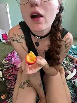 CarleeVelvet – webcam model profile photo Image 12