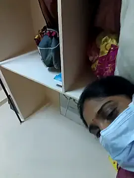 SaraWinehouse webcam show Image 4