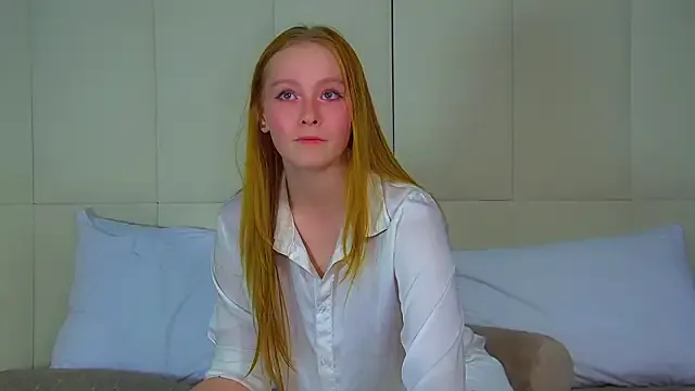 Lucybrookess – webcam model profile photo Image 2