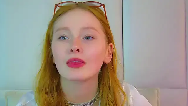 Lucybrookess – webcam model profile photo Image 7