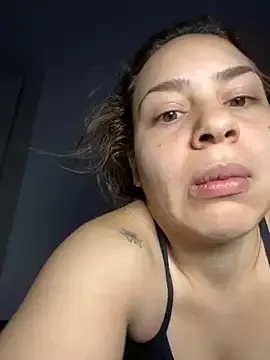 nicdani_1 – webcam model profile photo Image 12