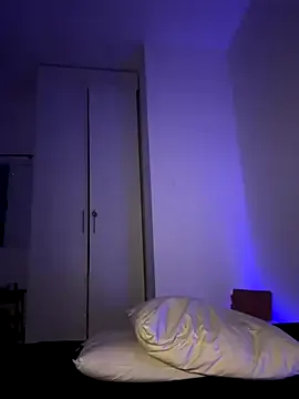 nicdani_1 – webcam model profile photo Image 19