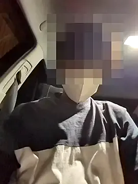 zui_lu – webcam model profile photo Image 3