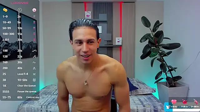 akamilasweetcm101 – webcam model profile photo Image 4