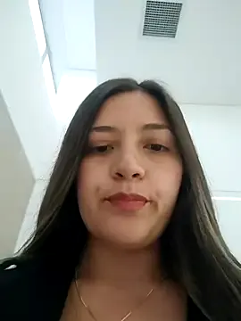 Ada_33 – webcam model profile photo Image 17