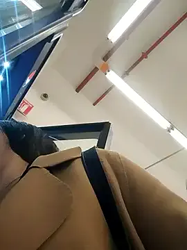 Ada_33 – webcam model profile photo Image 7